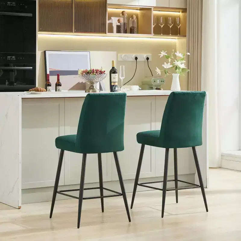 Tabourets de bar modernes en velours à hauteur de comptoir avec pieds en fer noir