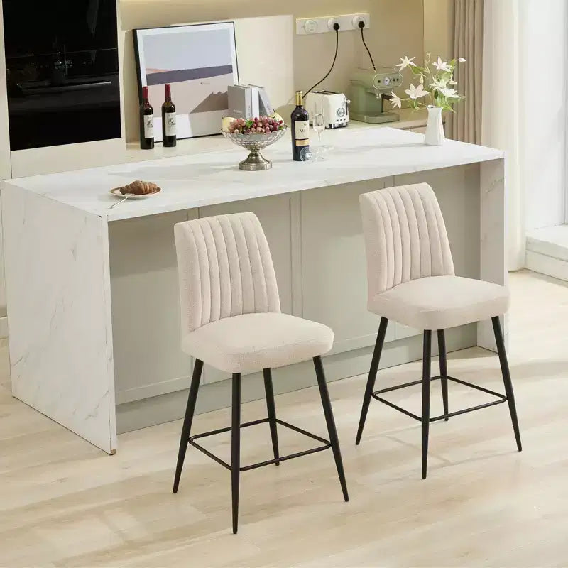 Tabourets de bar modernes en velours à hauteur de comptoir avec pieds en fer noir