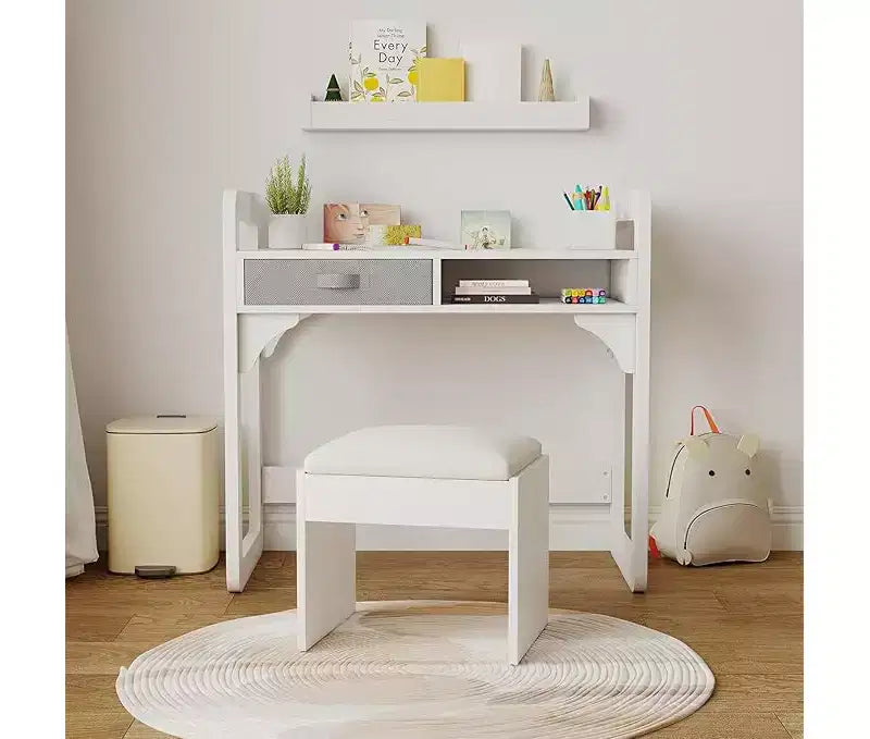 Bureau d'étude en bois avec chaise, table d'écriture et tiroirs en tissu spacieux intégrés