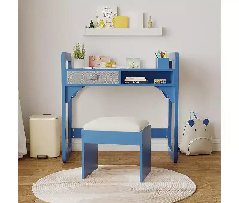Bureau d'étude en bois avec chaise, table d'écriture et tiroirs en tissu spacieux intégrés